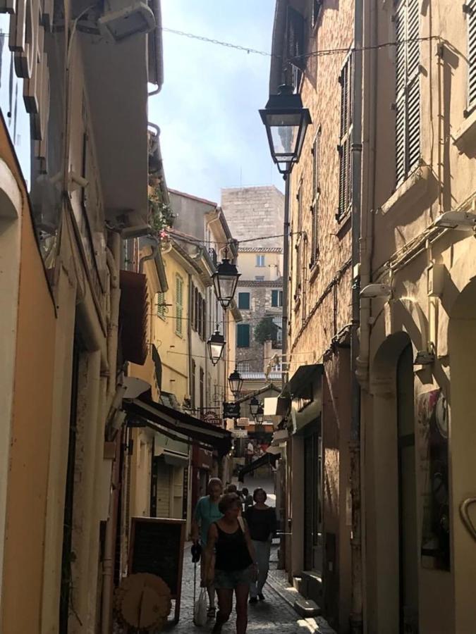 Apartment With Mediterranean Charm In The Heart Of The Provencal Market أنتيب المظهر الخارجي الصورة